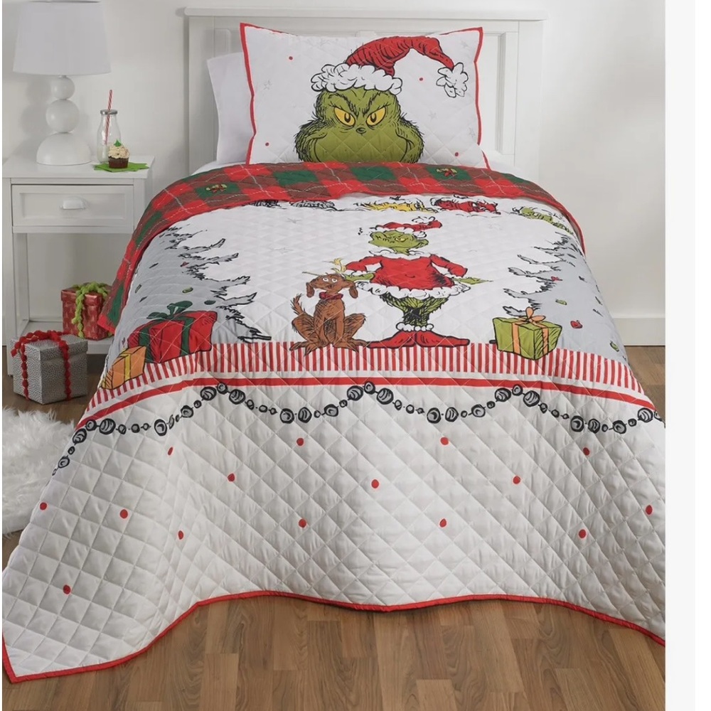 The Grinch Quilt Bedding Set size twin New